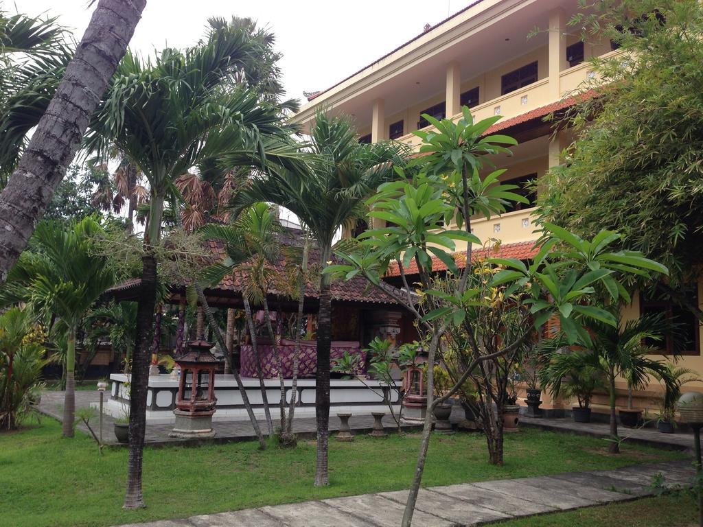 Mekar Jaya Bungalows 꾸따 외부 사진