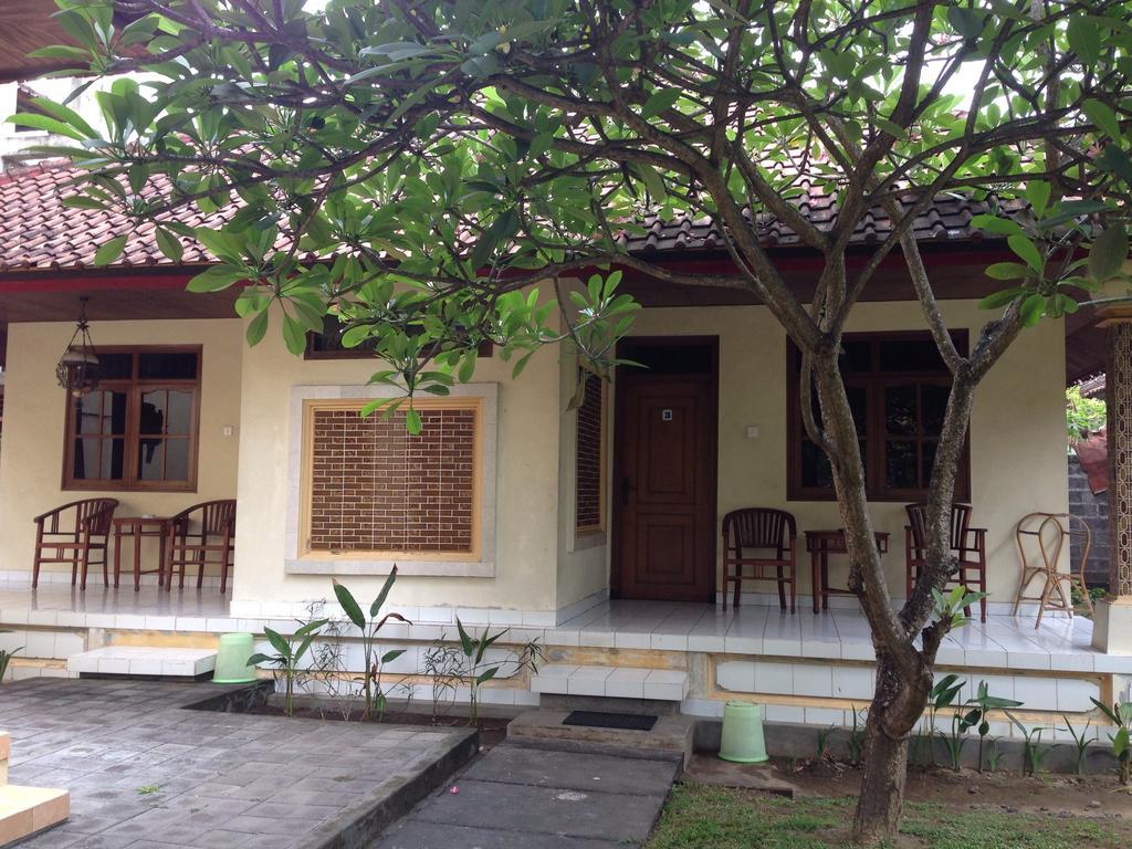 Mekar Jaya Bungalows 꾸따 외부 사진