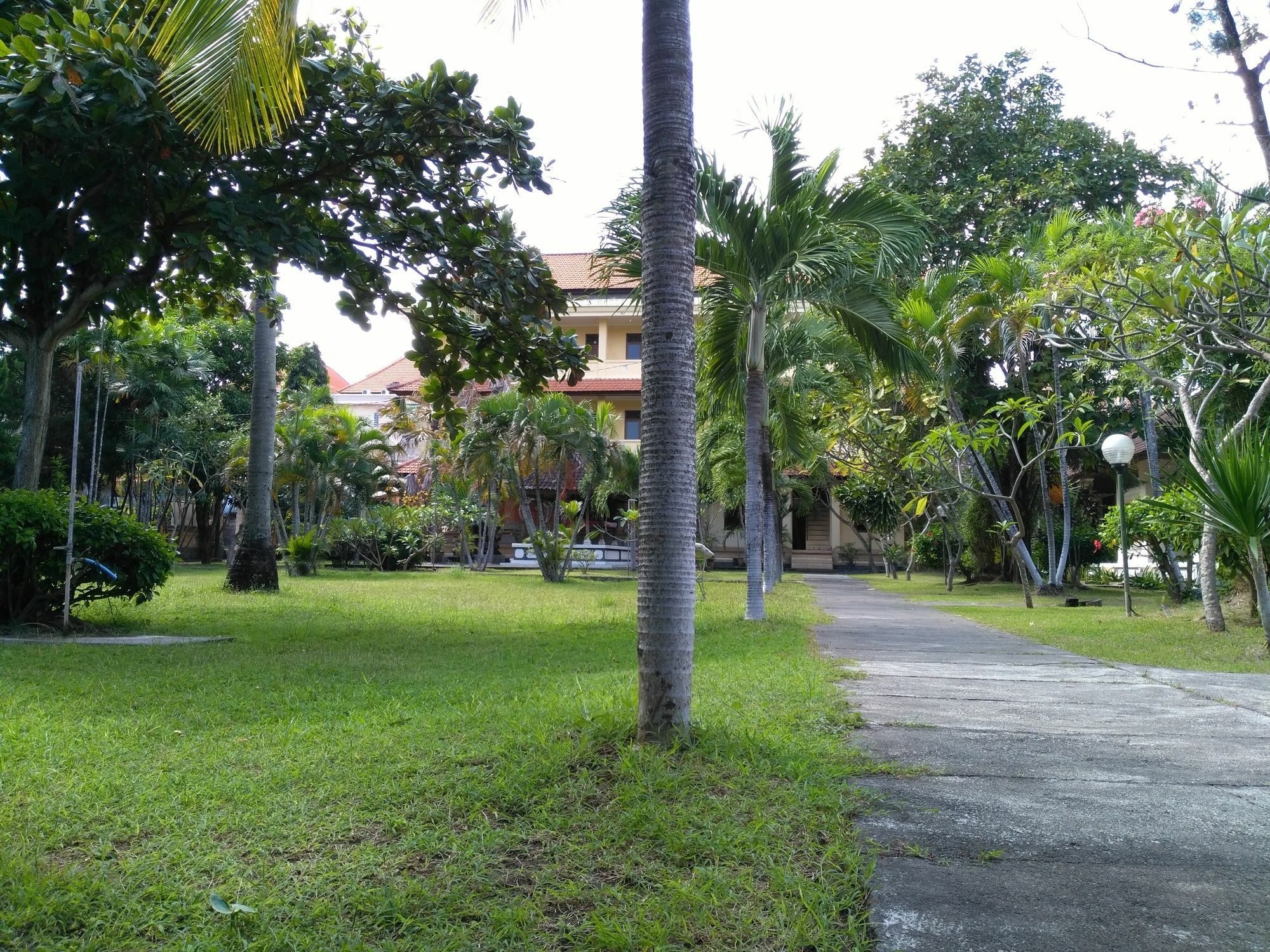Mekar Jaya Bungalows 꾸따 외부 사진